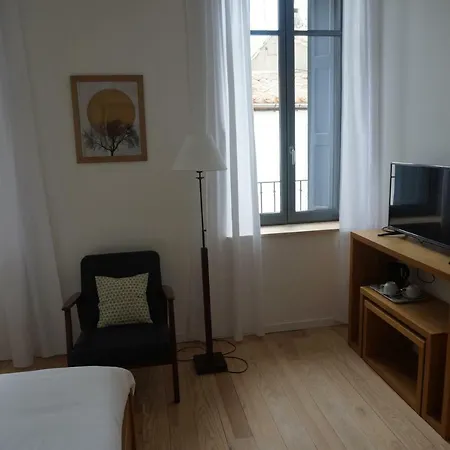 Midi03 B&B 3*