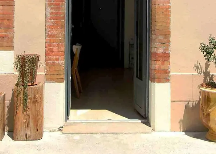 Midi03 Bed & Breakfast 4*